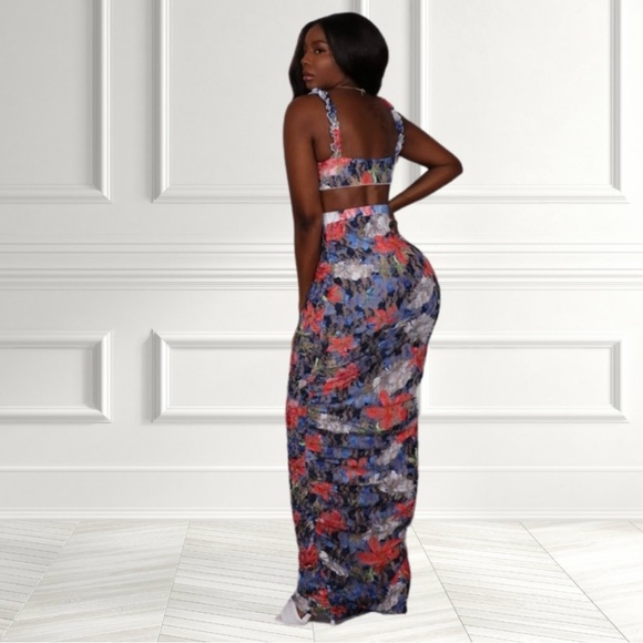 Garden Of Whispers Maxi Skirt Set - Picture 6 of 6